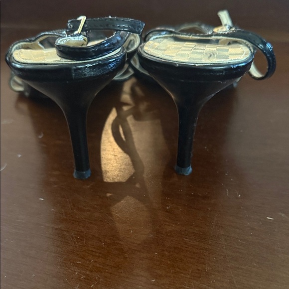 Roberto Vianni Glossy Black Strappy Heels. Size 10 - Picture 3 of 5